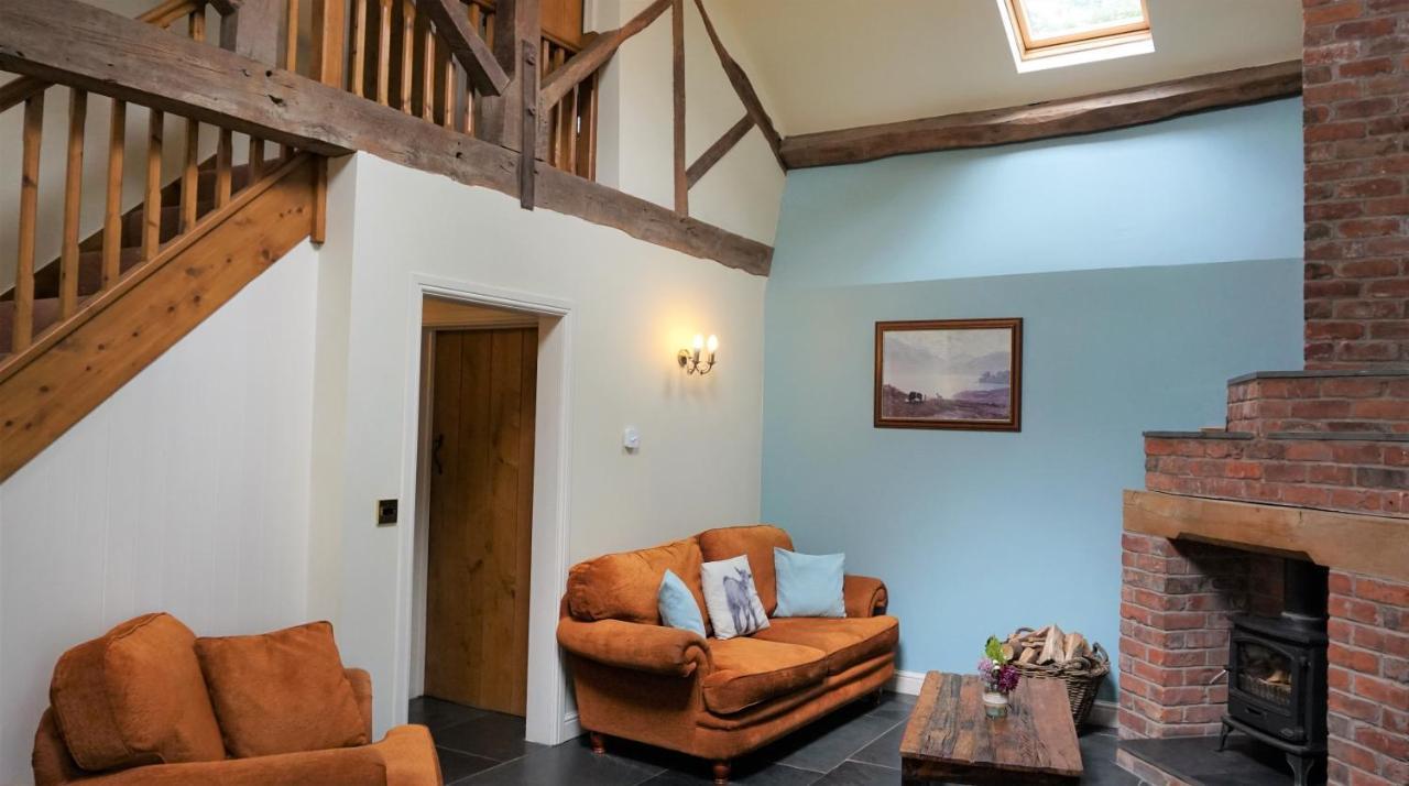 Llanfyllin Sheep Dip Cottage - 5* Cyfie Farm, With Log Burner And Private Hot Tub מראה חיצוני תמונה