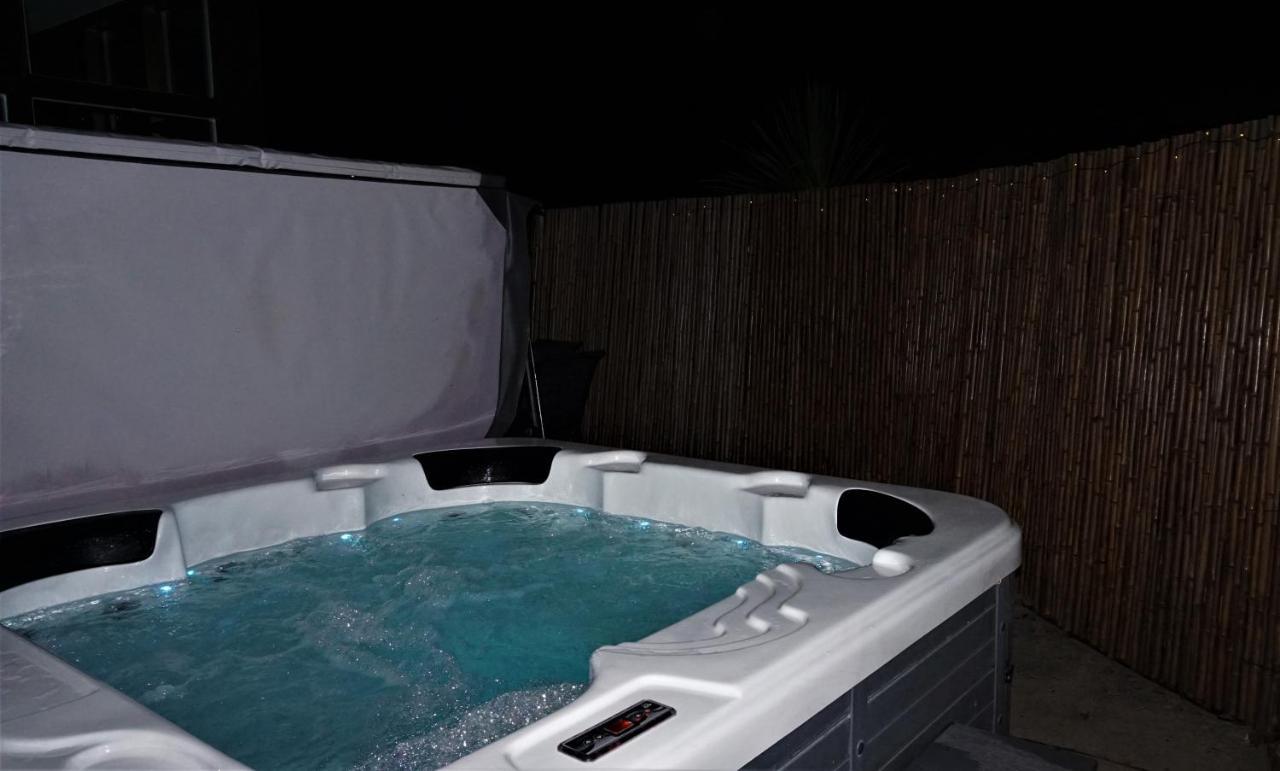 Llanfyllin Sheep Dip Cottage - 5* Cyfie Farm, With Log Burner And Private Hot Tub מראה חיצוני תמונה